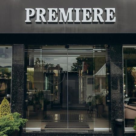 Premiere Hotel Khust Exterior photo
