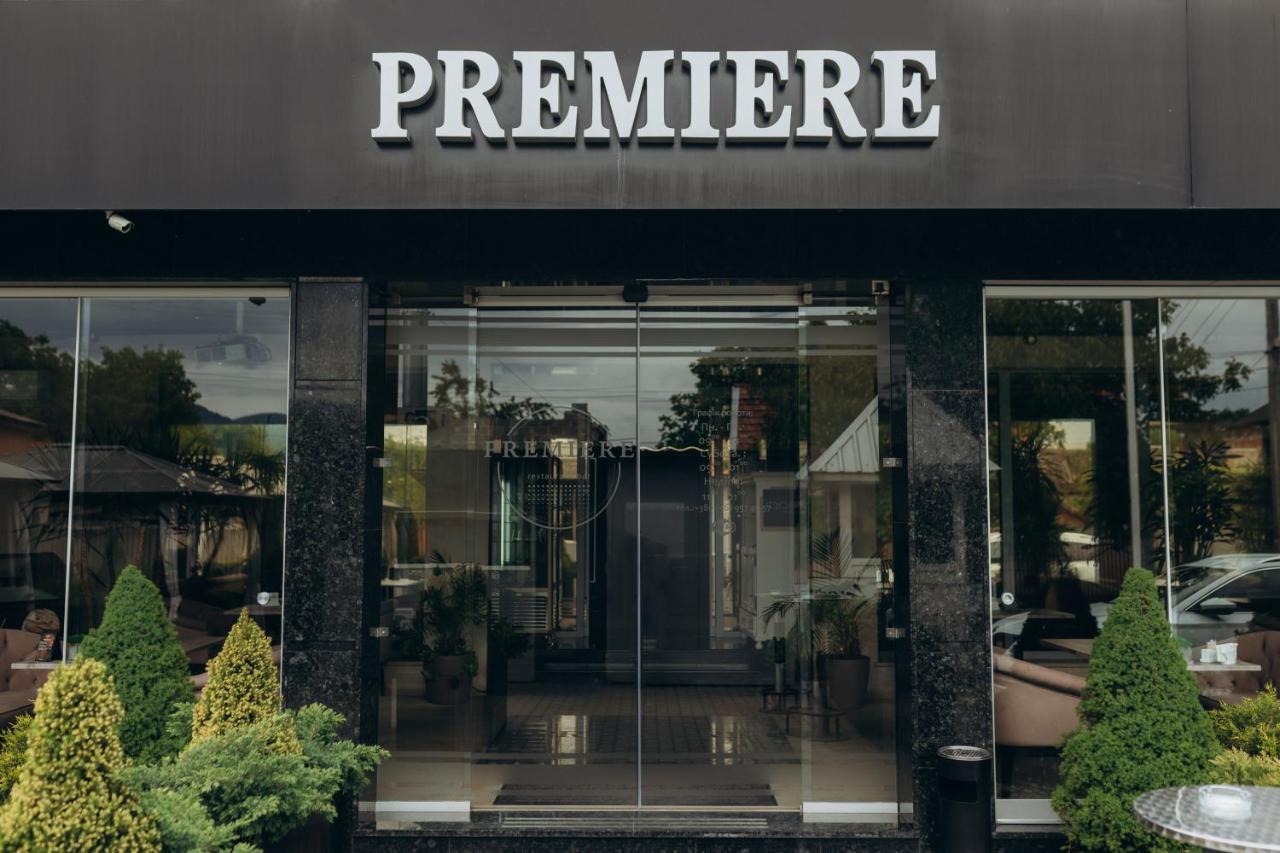 Premiere Hotel Khust Exterior photo